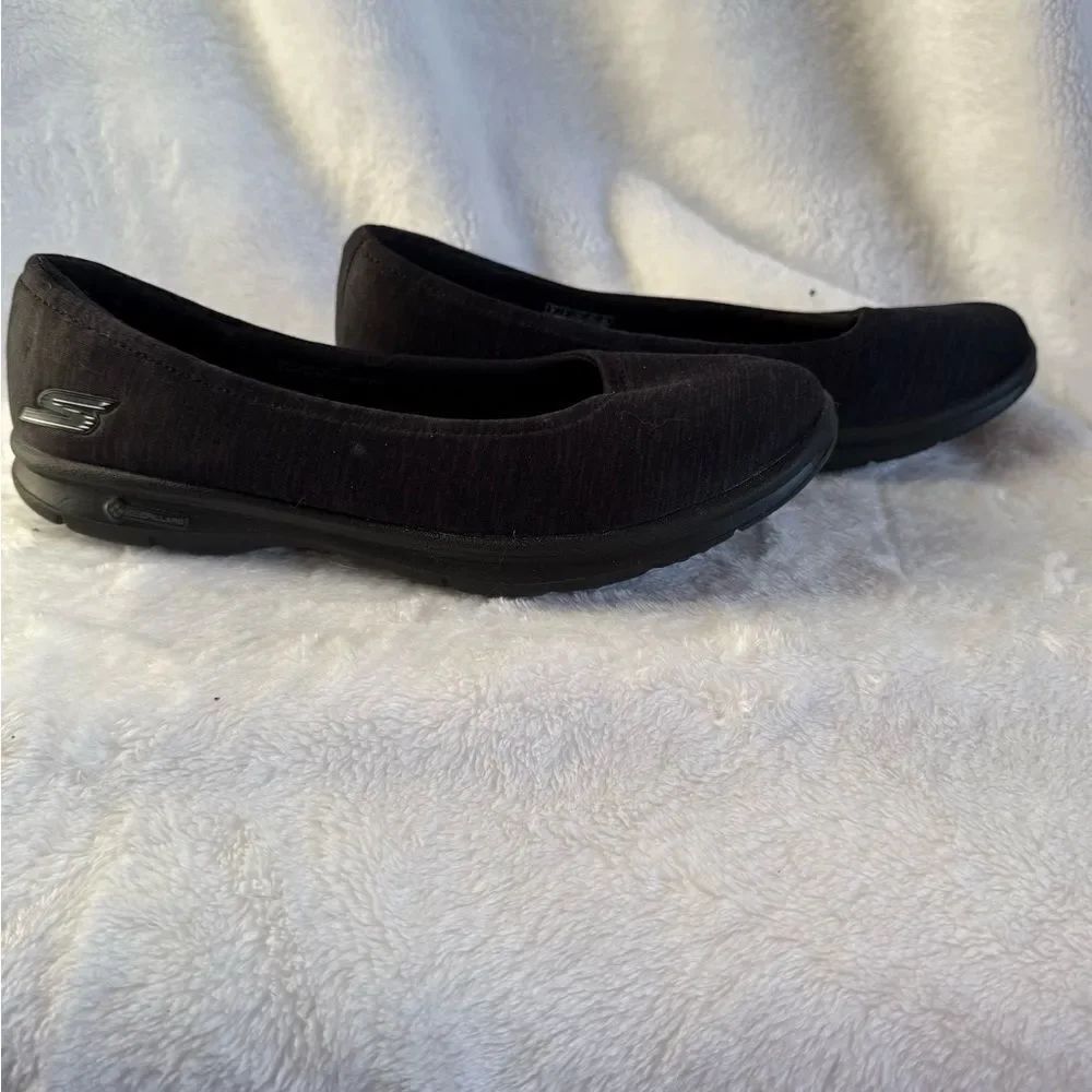 Skechers Black Flats Classic Slip-On